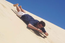 Descente d'une dune de sable, Australie de l'Ouest, Australie